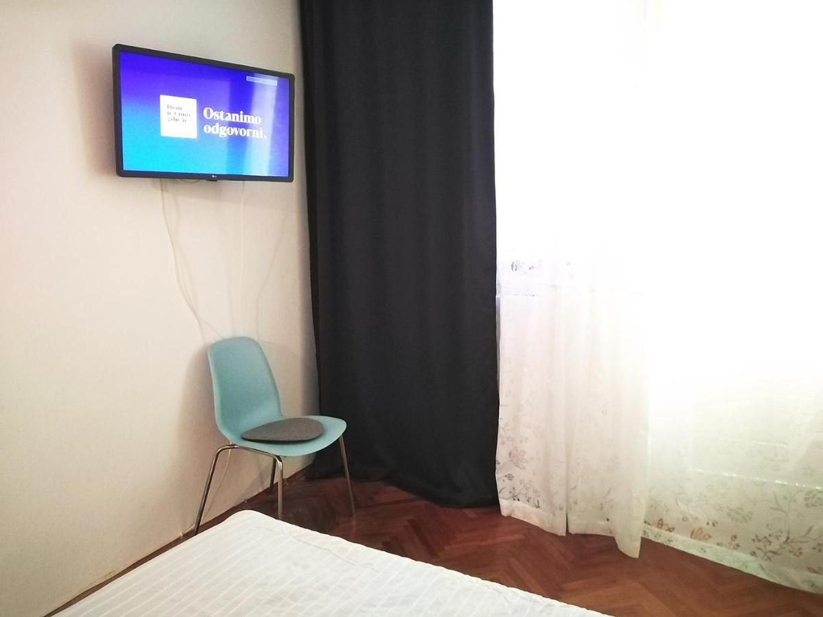 Studio Apartment Blue Window 비오그라드나모루 외부 사진